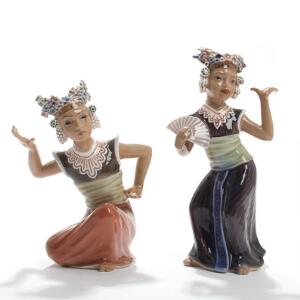Jens Peter Dahl-Jensen Aju Sitra og Monuia. Figurer af porcelæn, Dahl-Jensen, dekoreret i farver. Nr. 1322 og 1323. H. 18 og 15. 2