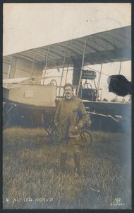 Flyveren Alfred Nervø 1910. Fotokort