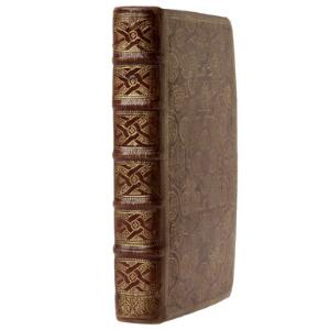 17th century binding Loffice de la semaine saincte [...]. Paris [no year]. With engraved title and 3 engraved plates. Bound in cont. full decorated calf.