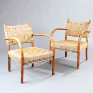 Frits Schlegel Et par armstole af lakeret bøg, sæde og ryg med flettet søgræs. Udført hos Fritz Hansen. Ca. 1930. 2
