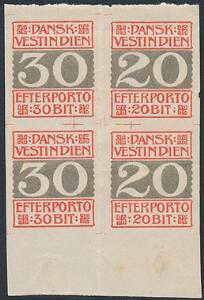 1905. Porto. 20 og 30 Bit, rødgrå. Sammenhængende i utakket fireblok fra miniark. Foldet lodret mellem mærkerne og med et par bløde vandrette folder