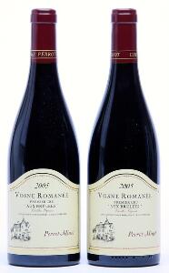 2 bts. Vosne Romanée 1. Cru Aux Brûlées Vieilles Vignes, Domaine Perrot-Minot 2005 A hfin.