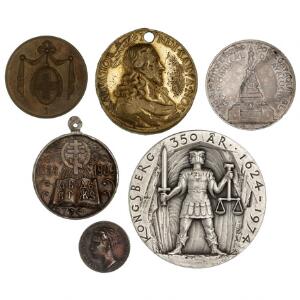 Lille lot sølv og bronzemønter fra bl.a. Spanien, Rusland, Norge, Grækenland, Ecuador, i alt 6 stk.