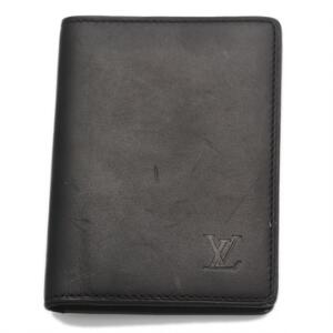 Louis Vuitton Nomade, Sort Pocket organiser, med plads til tre kort. L. ca. 11 cm. B. ca. 8 cm.