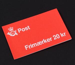 1985. 20 kr. Frimærkehæfte med ÆNDRET HÆFTEOMSLAG. Hæfte opl. H31 oplagsnummer står inde i hæftet.