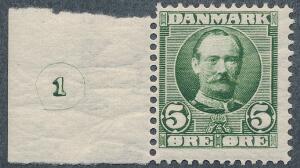 1907. Fr. VIII, 5 øre. Postfriskt enkeltmærke med lille oplagsnummer 1. Sjældent