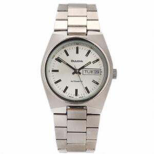 Bulova Herrearmbåndsur af stål. Automatisk værk med dato. 1970-80erne.