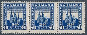 1921. Genforening. 40 øre blå. Variant HAGE PÅ VENSTRE 4, i ubrugt 3-stribe, varianten er postfrisk. AFA 4260