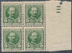 1907. Fr. VIII, 5 øre, grøn. Postfrisk fireblok med pladenummer III i marginalen