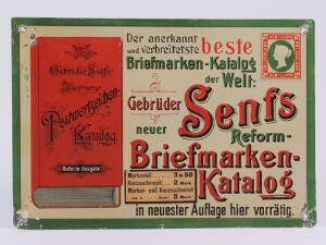 Tyskland. Gammelt Tysk SKILT med motiv af gammelt katalog samt Helgoland-mærke. Dekorativt og sjældent blik-skilt. 36 x 24 cm.