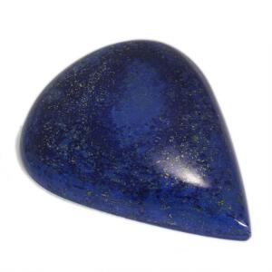 Større uindfattet dråbeformet cabochonsleben lapis lazuli på ca. 3348.00 ct. Certifikat medfølger. Ca. 2013.