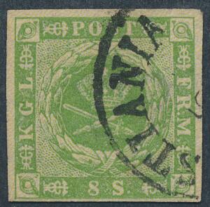 1854. 8 sk. grøn. NORSK stempel CHRISTIANIA. Sjældent på denne udgave. Udtalelse Møller BPP