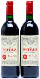 2 bts. Château Petrus, Pomerol 1993 A hfin.