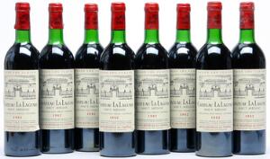 8 bts. Château La Lagune, Haut - Medoc. 3. Cru Classé 1982 A hfin.