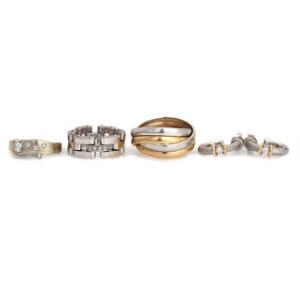 Smykkesæt af 14 kt. hvidguld bestående af diamantring prydet med brillantslebne diamanter, to ringe delvis prydet med zirkoner samt et par ørestikker. 5