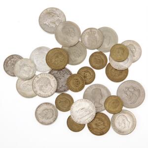 Erindringsmønter 1923, 37, 58, 60, 64, 672, 68, 72 USA, dollars 1896O, 1923, 12 Dollar 1964 Norge, Sverige, Østrig, 4 sølvmønter 2 crowns i CuNi, etc.