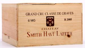 6 bts. Mg. Château Smith Haut Lafitte Grand Cru Classé, Pessac-Léognan 2005 A hfin. Owc.
