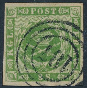 1858. 8 sk. grøn. Smukt mærke med brede rande og skarpt nr.stempel 187. AFA 1400