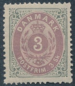 1870. 3 sk. grålilla. Pænt postfrisk mærke. AFA 2200