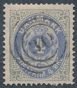 1875. 4 øre ultramaringrå. PRAGT-mærke med velplaceret nr.stempel 30.