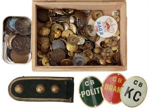 Samling medailler, emblemer, mange knapper etc. bl.a. For deltagelse i krigen 1864. Og den har tysken hånet..yskland, Ag, Loos, Tue Recht, In eiserner Zeit