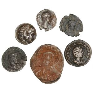 Romerske kejserdømme, Alexander III, drachme samt 4 stk. småmønter incl. Commodus denar, Senbyzantinsk follis, i alt 6 stk.