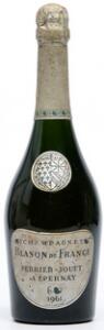 1 bt. Champagne Blason de France, Perrier-Jouët 1961 A-AB bn.