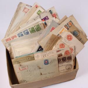 BREVE. Originalt parti gamleældre breve og FDC i kasse med hovedvægten på Danmark incl. flere gode forsendelser