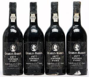 12 bts. Quarles Harris Vintage Port 1977 A-AB bn. Owc.