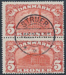 1915. 5 kr. Posthus, brunrød. Vm.IV. Lodret parstykke med LUX-stempel STRUER