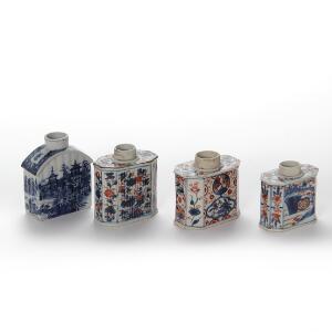 Tre kinesiske tedåser af porcelæn i kinesisk Imari og en tedåse i underglasur blå. Qianlong 1736-1795. H. 9-11,5 cm. 4