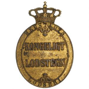 Kongeligt lodstegn fra Neustadts Lodseri i ovalt messing med krone, 75 x 50 mm