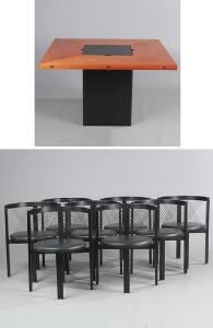 Niels J. Haugesen, Bob  Dries Van Den Berghe String Chair og Cirkante bord. Otte sortlakere stole samt spisebord af mahogni med udfoldelig plade. 9