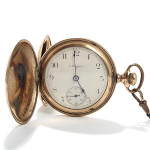 Amerikansk dobbeltkapslet lommeur af gulddoublé. Hvid skive med arabertal og små sekunder. Kasse mrk. Elgin National Watches, U.S.A. Ca. 1900.