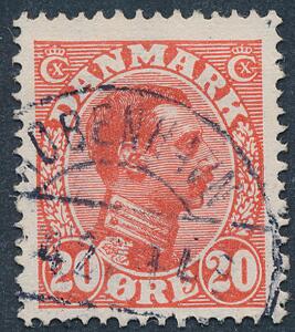 1925. Chr. X, 20 øre rød med variant hage på tværstregen i E. Pænt stemplet. AFA 2200