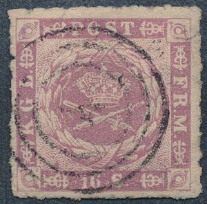 1863. 16 sk. rosalilla. Et nydeligt og farvefriskt mærke, med lille lukket 2 mm rift i øvre højre side. AFA 7500