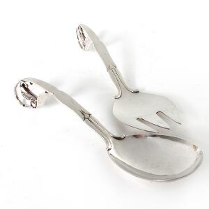 Georg Jensen Serveringssæt af hammerslået sterlingsølv. L. 22,5.