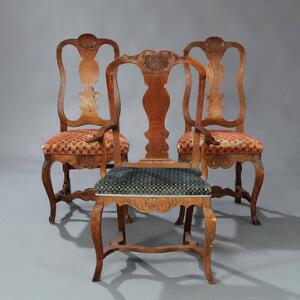 Et par danske rokoko stole samt en armstol, alle af bøgetræ. 18. årh.s sidste halvdel. 3