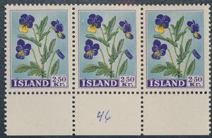1958. Blomster, 2,50 kr. flerfarvet. Postfrisk 3-stribe med variant Hvid ring i øvre venstre hjørne. Facit 500