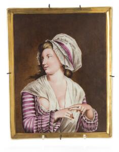 Plakette af porcelæn, dekoreret i farver med kvinde i løst tøj. Uden mærke. 20. årh. 19,5 x 15,5 cm.