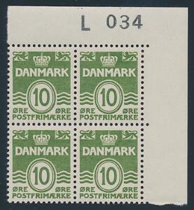1962. Bølgelinie. 10 øre, grøn. Øvre postfrisk marginal 4-BLOK L 034. AFA 1800