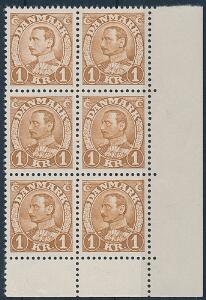 1934. Chr. X, 1 kr, brun. Postfrisk 6-blok incl. variant DOBBELTPRÆG. AFA 2400