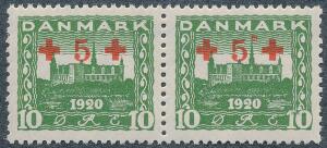1921. Røde Kors 510 øre, grøn. Postfriskt parstykke med variant Rød plet efter 5-tal. Denne variant er stærkt undervurderet i AFA 1400