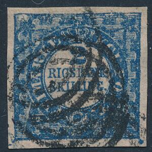 1852. 2 RBS Thiele, blå. Pænt udseende mærke med påsat rande i nord og svag skrå fold.