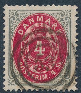 1870. 4 sk. grårød. PRAGT-mærke med retvendt stempel og meget farvefrisk lysende rød nuance.