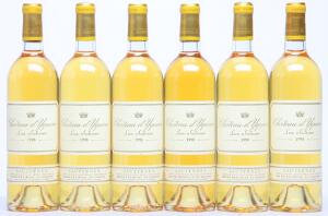 6 bts. Château dYquem, Sauternes. 1. Grand Cru Classé 1998 A hfin.