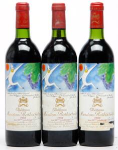 3 bts. Château Mouton Rothschild, Pauillac. 1. Cru Classé 1982 A-AB bn.