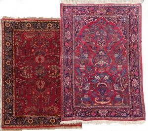 To orientalske tæpper. Keshan, Persien. Medaljon på rød bund. C. 1960. samt Indisk Sarough tæppe. 211 x 132. 165 x 122.2