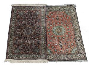 Qum silketæppe, Persien. Samt Kashmir silketæppe, Indien. Begge 1960-1980.2