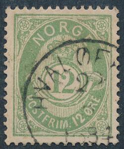 1882. Posthorn, 12 øre, matgrøn. Nydeligt stemplet mærke